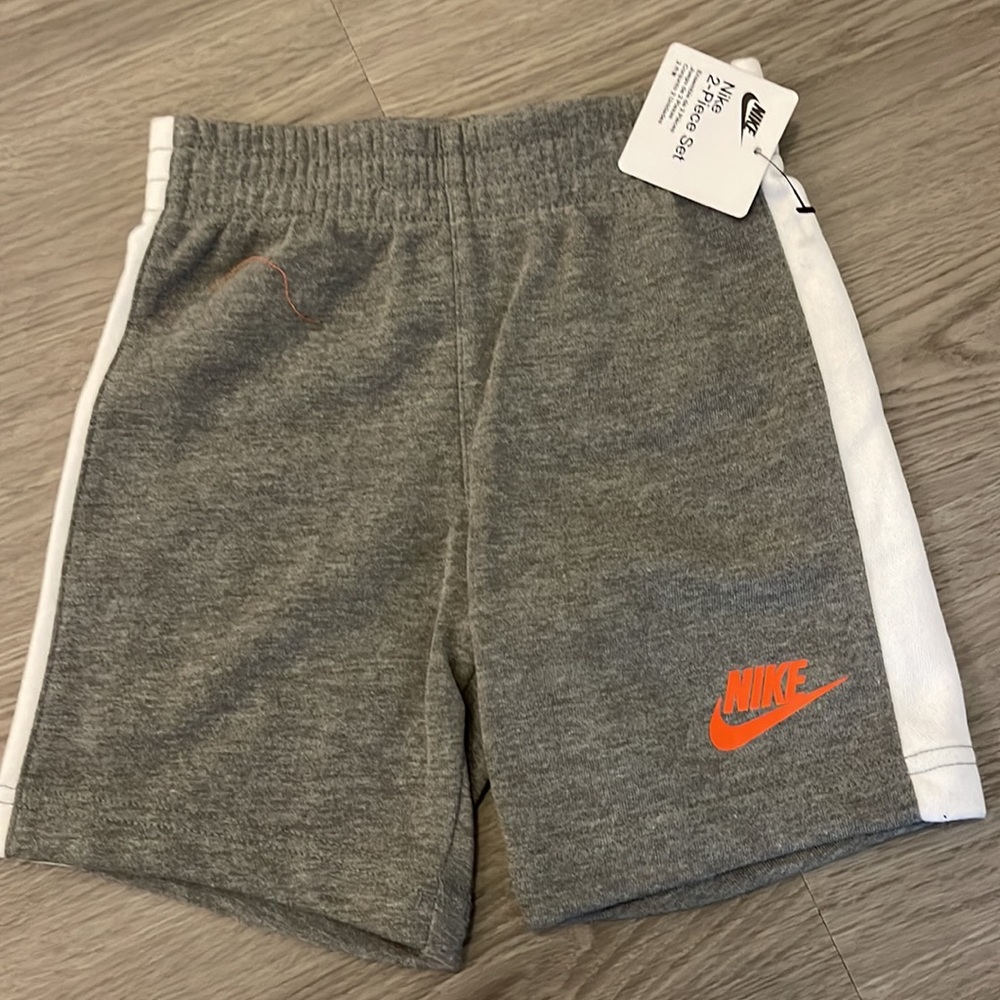 NWT Nike short set - Picture 3 of 4